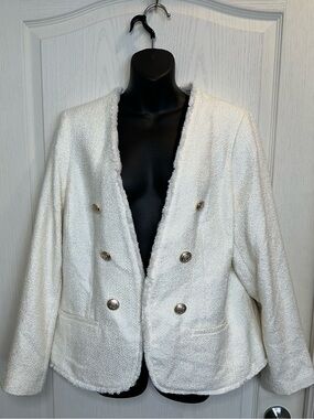 Women's Double-Breasted Collarless Bouclé Jacket - White with gold buttons